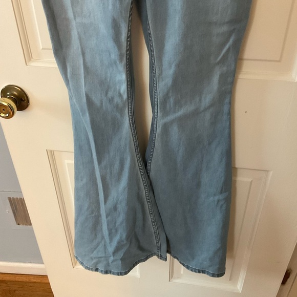 Free People Hearts Beat Stretch Denim Jumpsuit Coverall Sunbath Blue Size S NWT - Picture 8 of 13